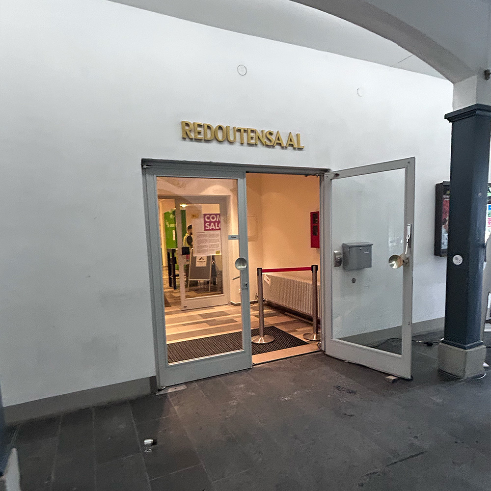 Aufnahme des Eingangs zum Redoutensaal.